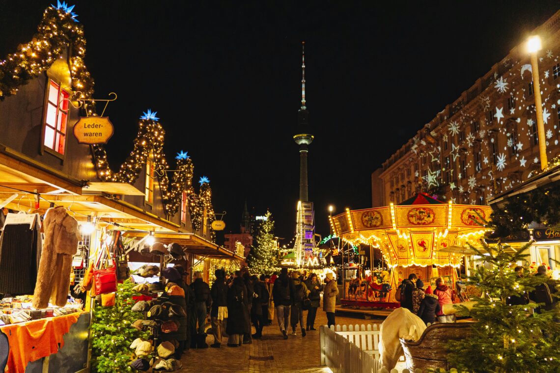 Feira de Natal na Alexanderplatz - János Csatlós