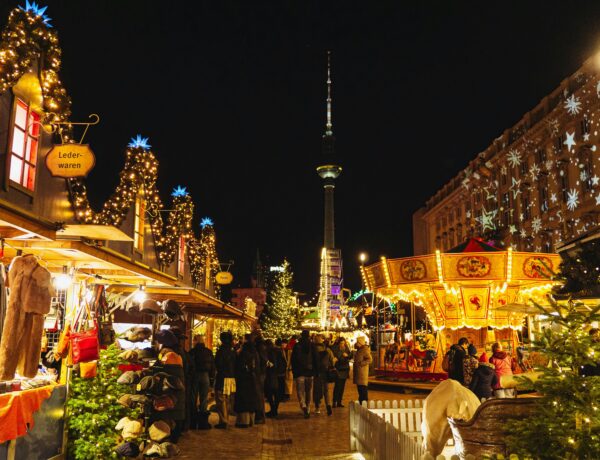 Feira de Natal na Alexanderplatz - János Csatlós