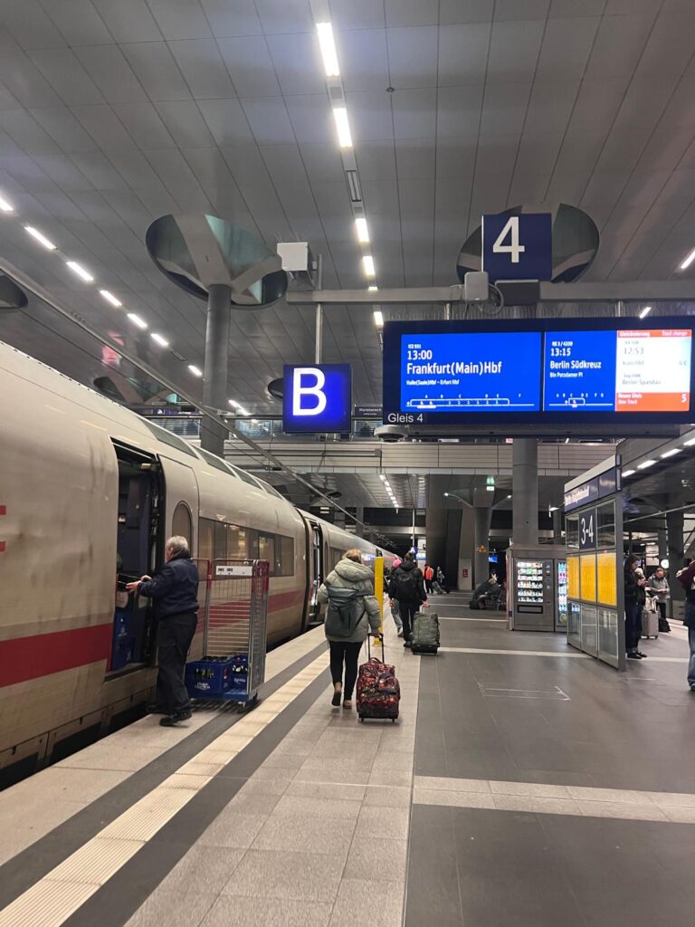 Hauptbahnhof: A Estação de Trem Berlim (HBF Berlin) - Foto de arquivo pessoal