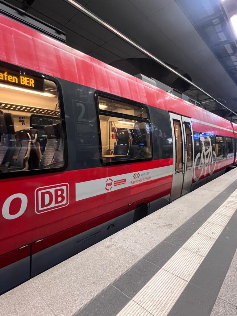 Hauptbahnhof: A Estação de Trem Berlim (HBF Berlin) - Foto de arquivo pessoal