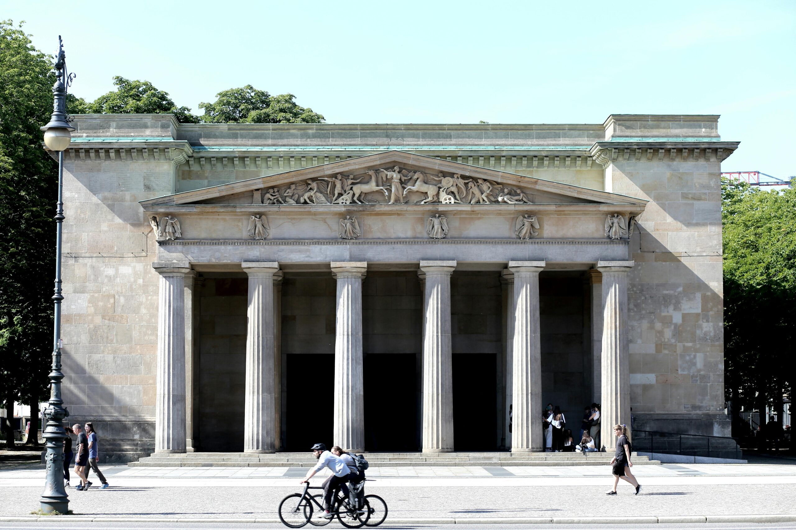 Neue Wache: A Nova Casa da Guarda e a Escultura de Käthe Kollwitz em Berlim Foto de Malte Gottschalk no Pexels